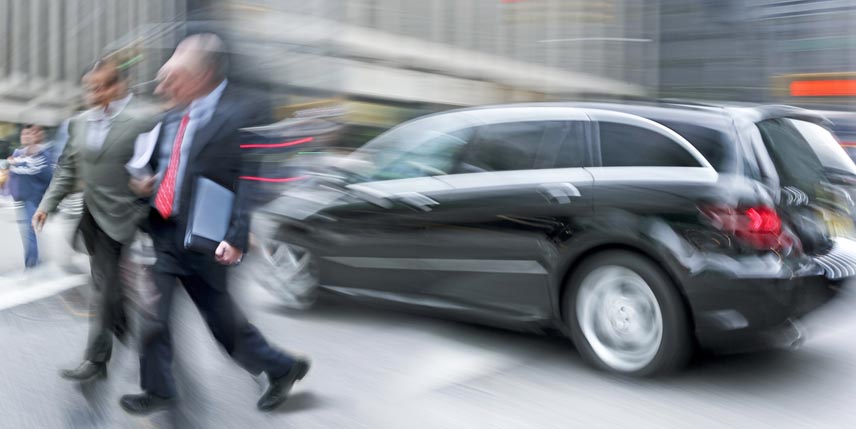 Sonderschutzfahrzeug im Werttransport Einsatz in Düsseldorf